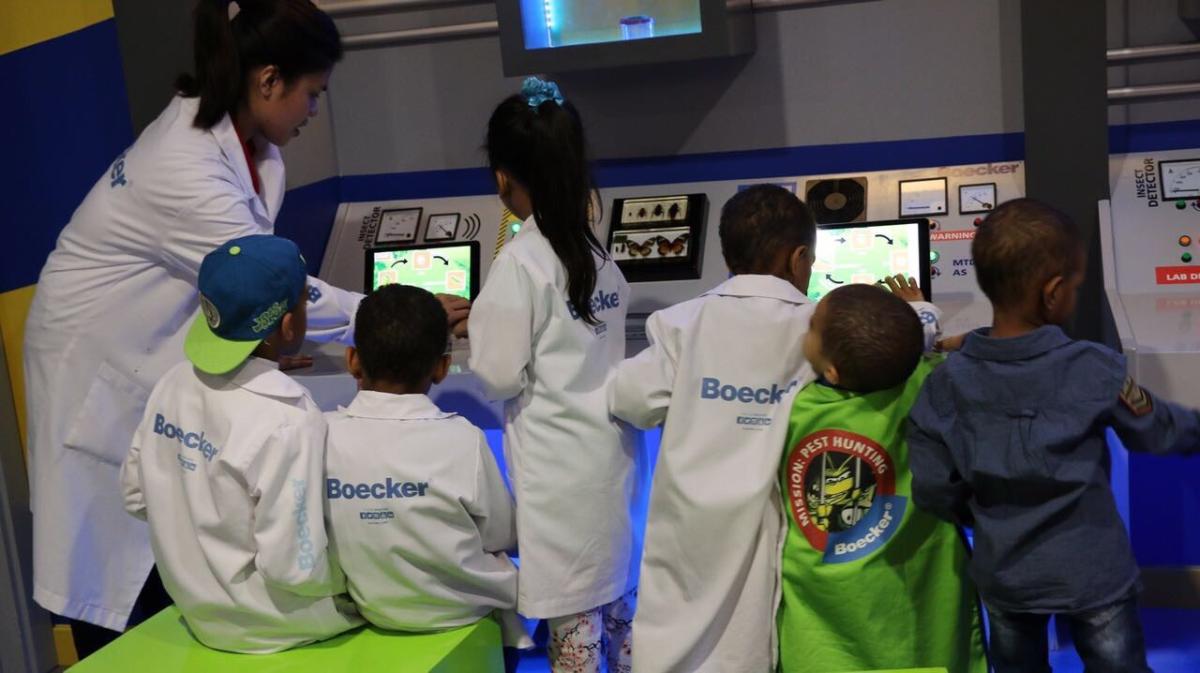 شركة "بويكر" ترسّخ اهتمام أطفال دريمة بعلم الأحياء في مدينة كيدزموندو الدوحة